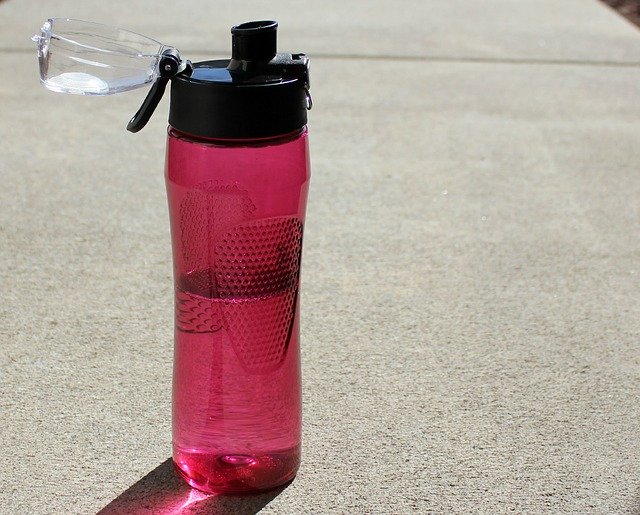 sports water bottle hydrate