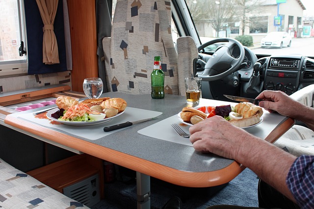 camping in your car dining