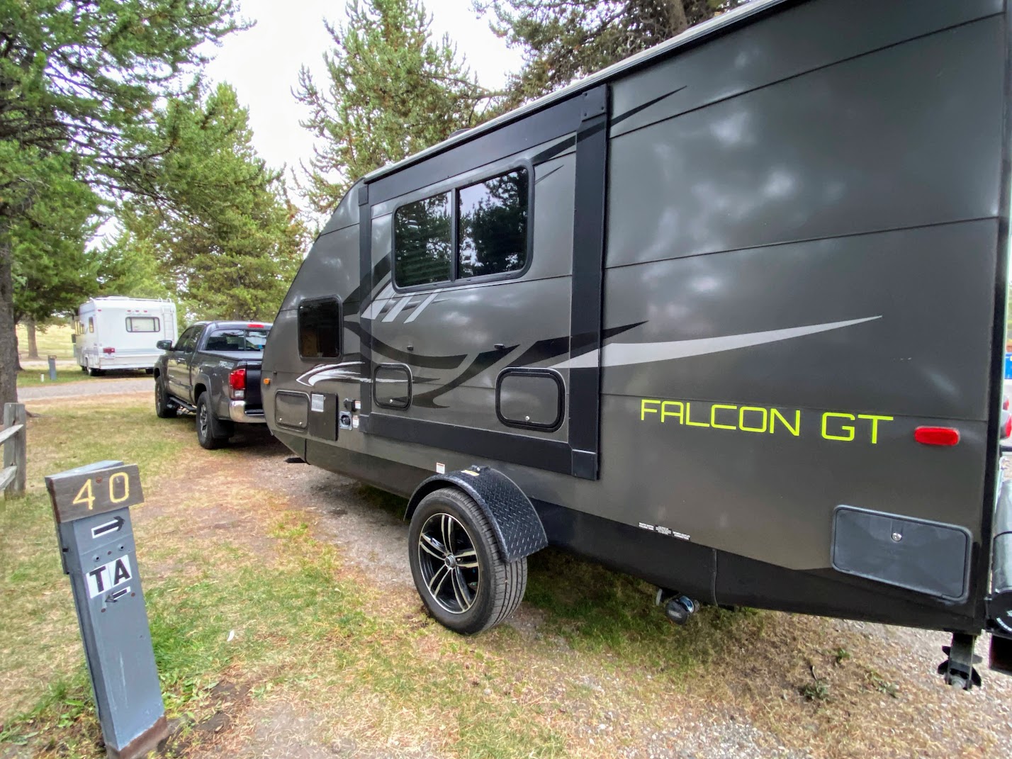 camping yellowstone camper